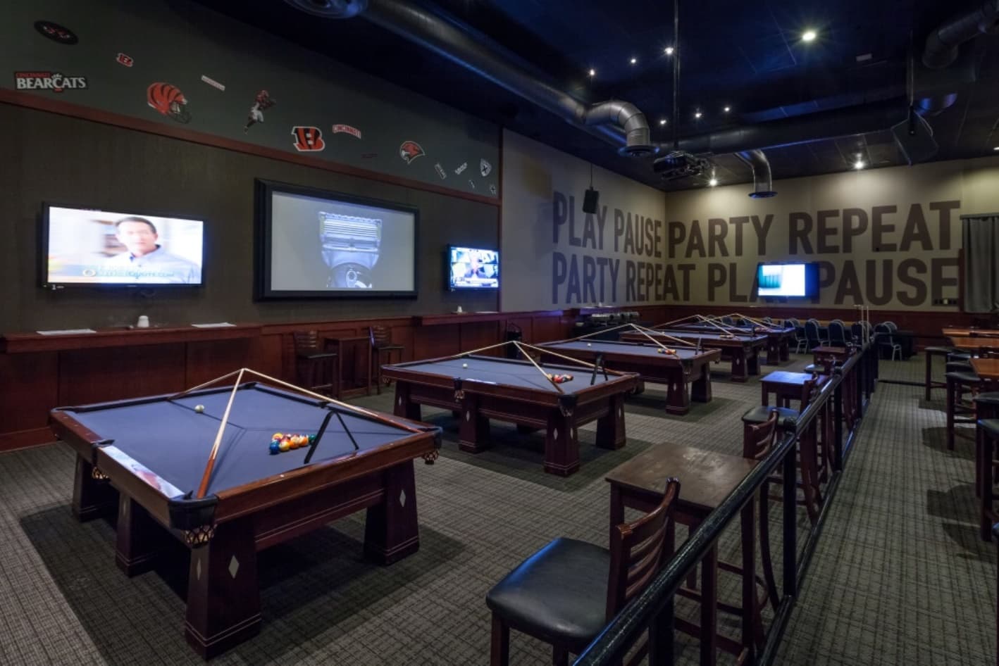 Atlanta 8 Foot Pool Table Pine Weathered Brown